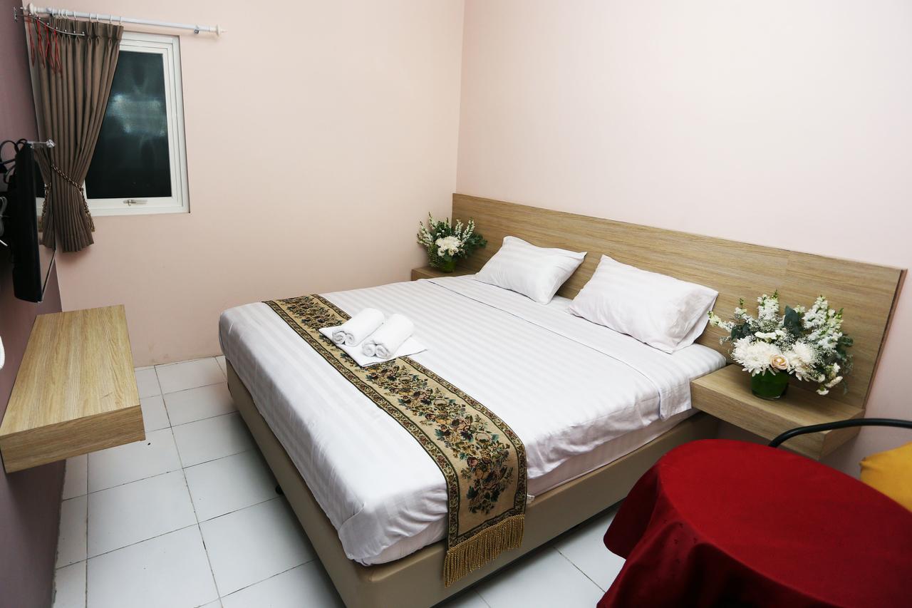 C.Stone Hotel Surabaja Zewnętrze zdjęcie