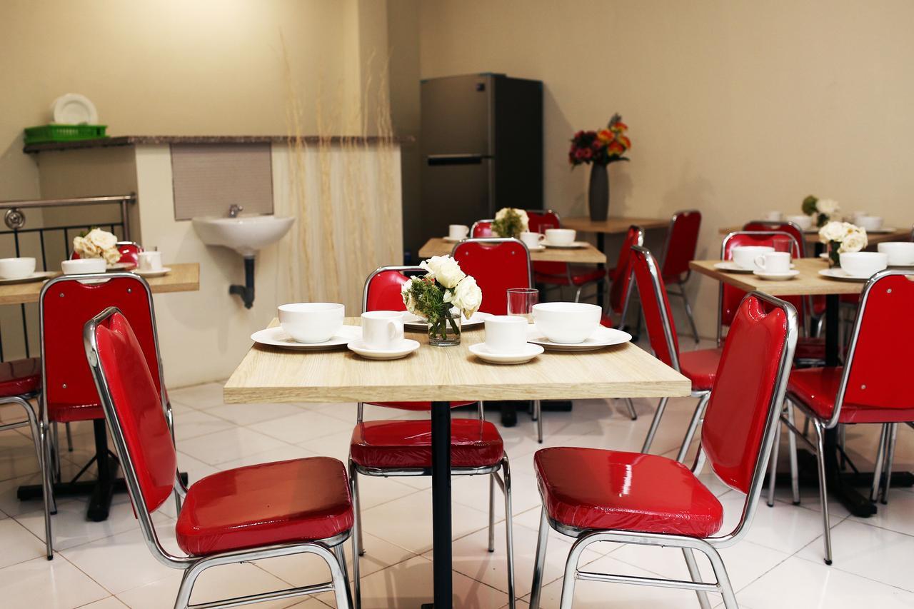 C.Stone Hotel Surabaja Zewnętrze zdjęcie