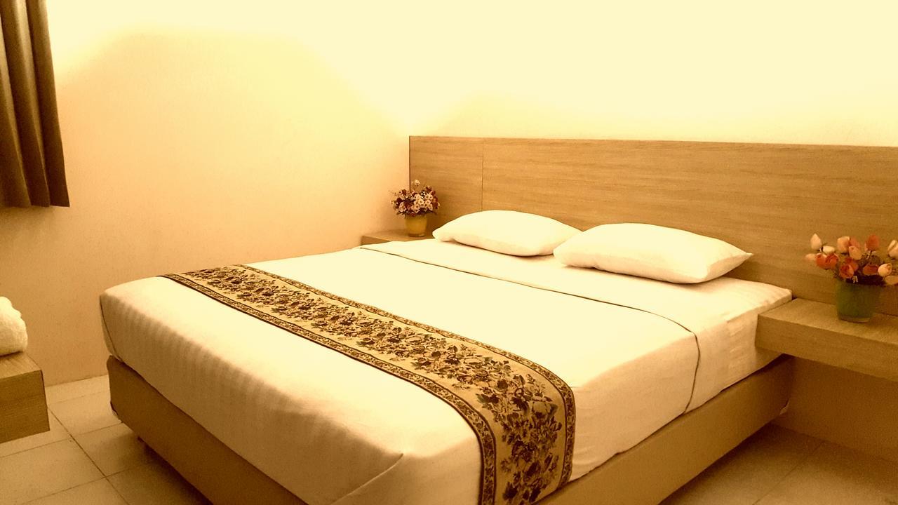 C.Stone Hotel Surabaja Zewnętrze zdjęcie